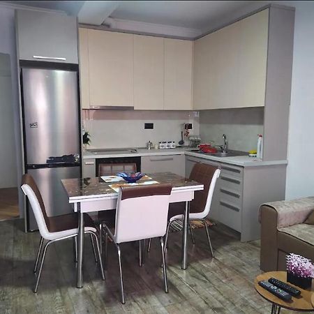 #1 Modern 1Br With Balcony In Up-And-Coming Hip Area Διαμέρισμα Τίρανα Εξωτερικό φωτογραφία