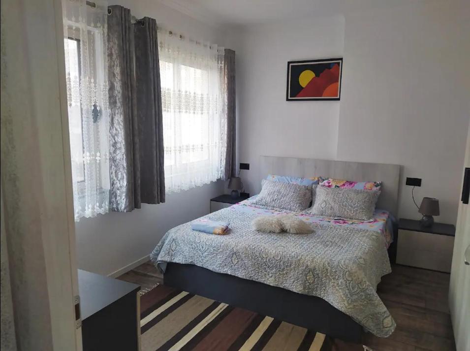#1 Modern 1Br With Balcony In Up-And-Coming Hip Area Διαμέρισμα Τίρανα Εξωτερικό φωτογραφία