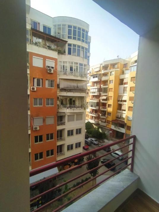 #1 Modern 1Br With Balcony In Up-And-Coming Hip Area Διαμέρισμα Τίρανα Εξωτερικό φωτογραφία